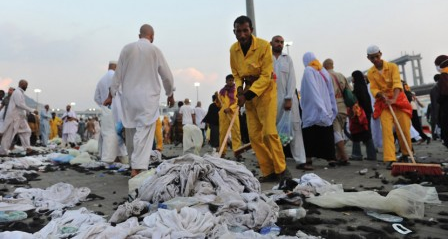 Image News JANGAN BUANG SAMPAH SEMBARANGAN DI ARAB SAUDI: BISA DIDENDA HINGGA 2.000 RIYAL!